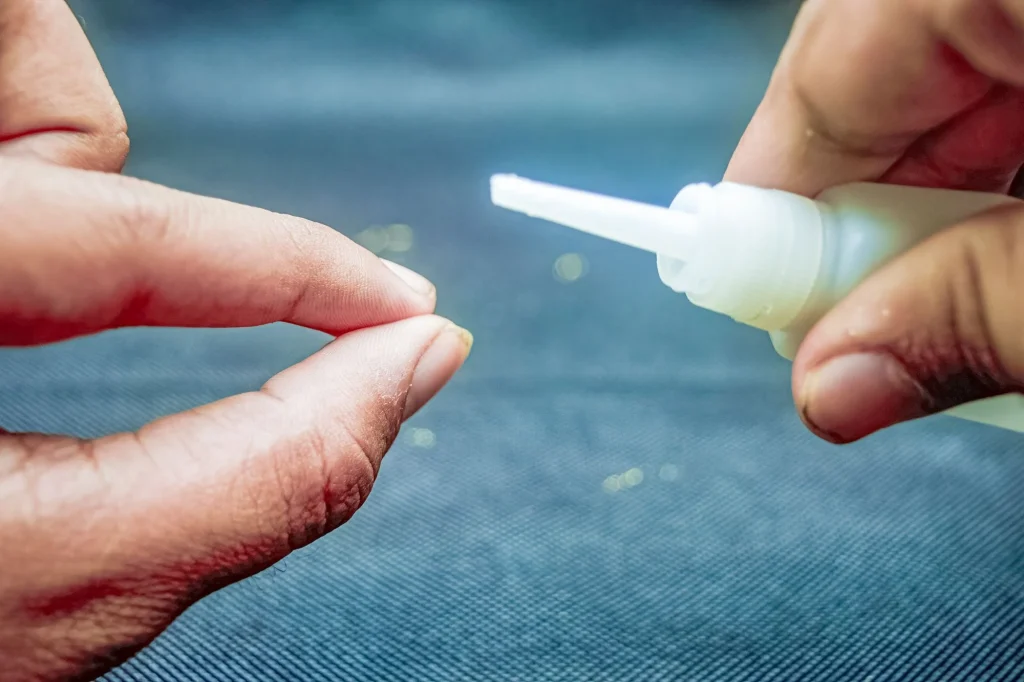 How to Get Super Glue Off Your Fingers: Effective and Safe Removal Methods 1 How to Get Super Glue Off Your Fingers